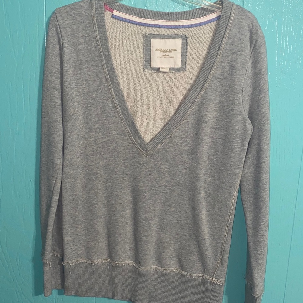 American Eagle Sweater